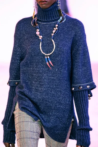Look 42